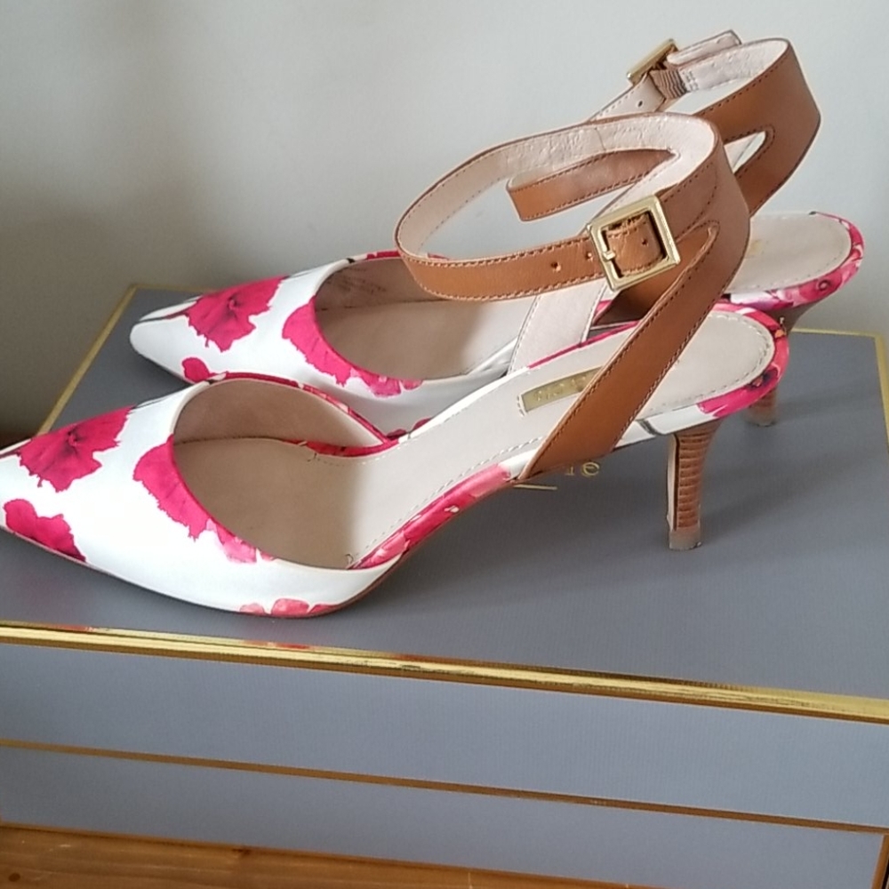 EUC Louise at Cie Lo-Esperance Ankle Strap Heels - Picture 6 of 7